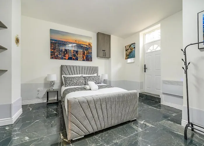 -75acr- Setup For Your Relaxed & Amazing * Leeds (West Yorkshire)